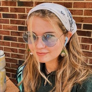 Meet your Posher, Paige